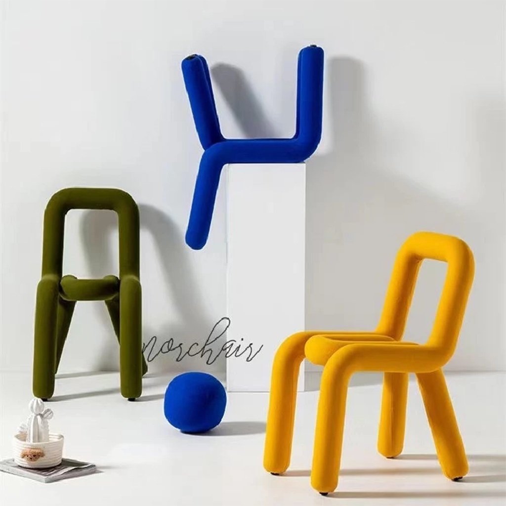 Ghế Bàn Trang Điểm Nghệ Thuật Bold Chair