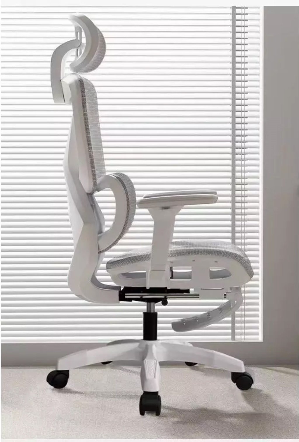 Ghế Gaming Công Thái Học YoLo Ergonomic Chair