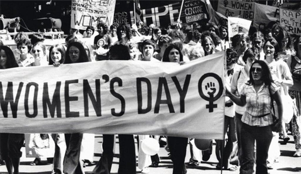 Ngày Quốc tế Phụ nữ 8/3: Nguồn gốc, ý nghĩa & lời chúc hay