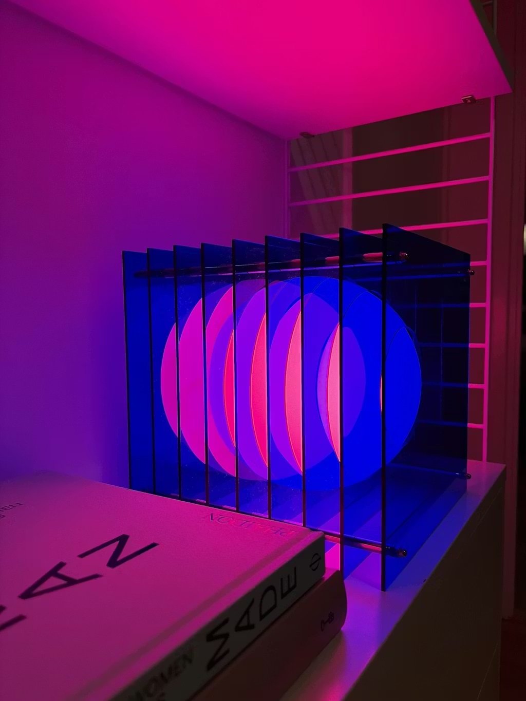 Đèn Để Bàn Trang Trí Acrylic Nhiều Lớp